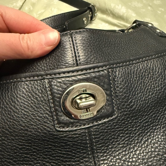 Coach Penelope Turn Lock Purse - Picture 2 of 11
